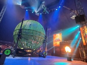 Circus Extreme Review