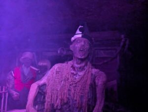 CIR CURSE at The London Bridge Experience Review ()