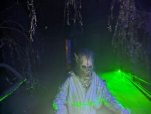 The Howl Review ()