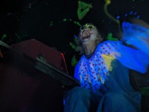 The Howl Review ()
