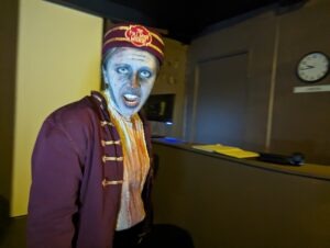 The Howl Review ()