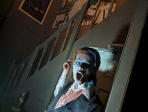 The Howl Review ()