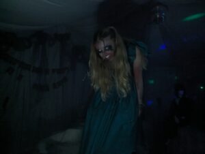 The Howl Review ()