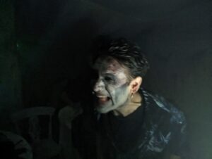 The Howl Review ()