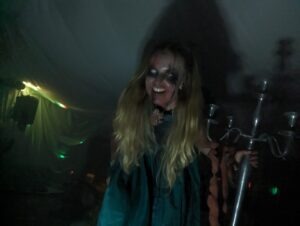 The Howl Review ()