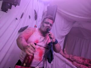 The Howl Review ()