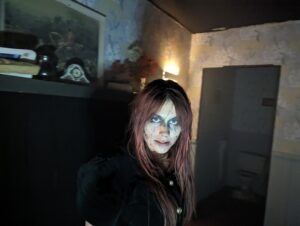 The Howl Review ()