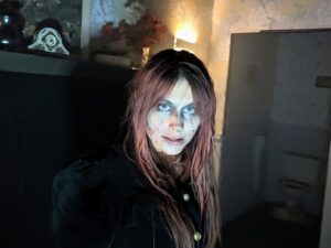 The Howl Review ()