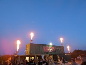 The Howl Review ()