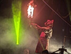 The Howl Review ()