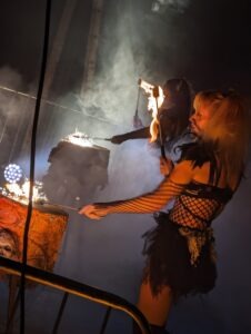 The Howl Review ()