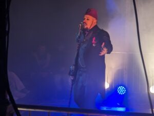 The Howl Review ()
