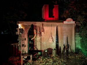 Trail of Terror at Colchester Zoo Review ()