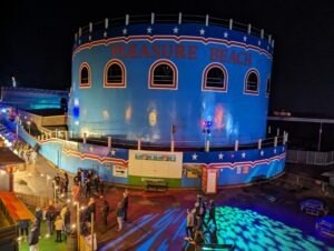 Fairground Frights at Great Yarmouth Please Beach Review ()