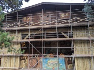 The Haunted Mansion at Drayon Manor ()