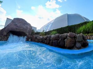 Tropical Islands Review ()