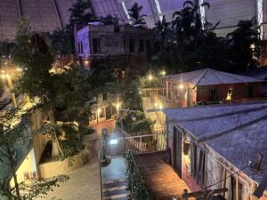 Tropical Islands Review ()