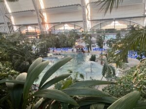 Tropical Islands Review ()