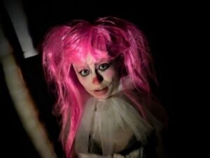 SCREAMS Review ()