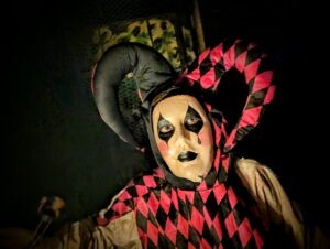 SCREAMS Review ()