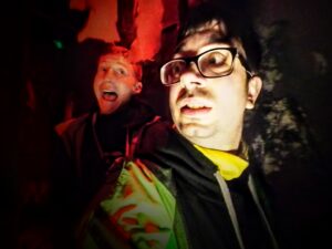 SCREAMS Review ()