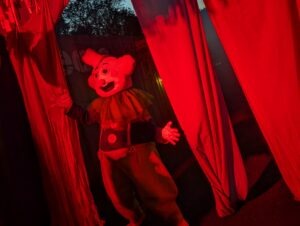 Scare City Review ()
