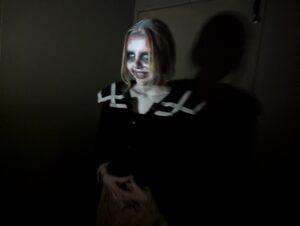 The Howl Review ()