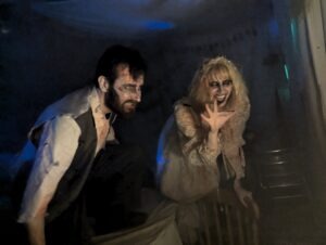 The Howl Review ()