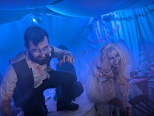 The Howl Review ()