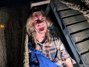 The Howl Review ()