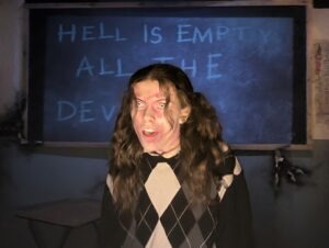 The Howl Review ()
