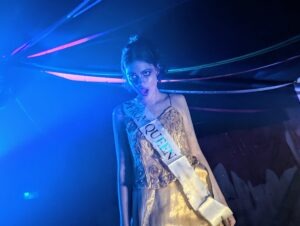 The Howl Review ()