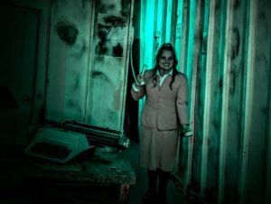 Luna Springs MELTDOWN Review ()