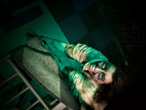 Luna Springs MELTDOWN Review ()