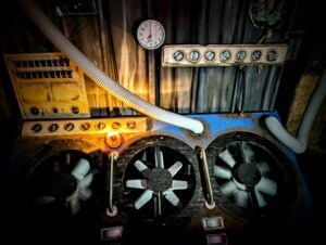Luna Springs MELTDOWN Review ()