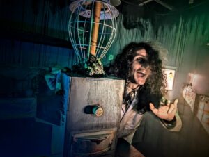 Luna Springs MELTDOWN Review ()