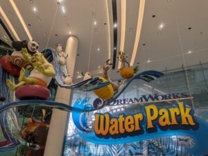 DreamWorks Water Park Review ()
