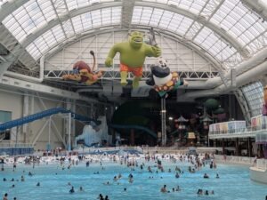 DreamWorks Water Park Review ()