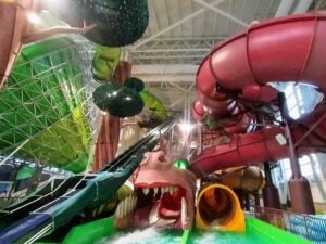 DreamWorks Water Park Review ()