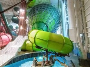 DreamWorks Water Park Review ()