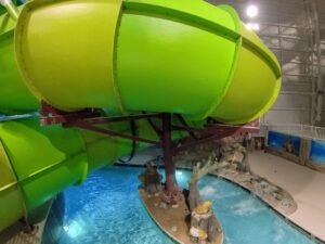 DreamWorks Water Park Review ()
