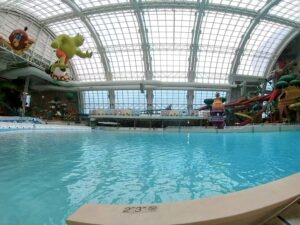 DreamWorks Water Park Review ()