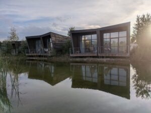 Ecolodgee Hotel at Futuroscope Review ()