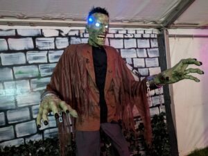 Dr Frights Halloween Nights Review ()