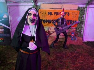 Dr Frights Halloween Nights Review ()