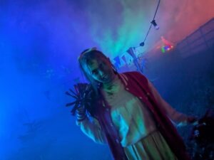 SCREAMS Review ()
