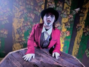 SCREAMS Review ()