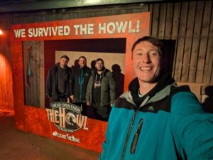 The Howl Review ()