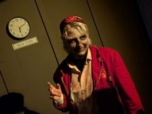 The Howl Review ()