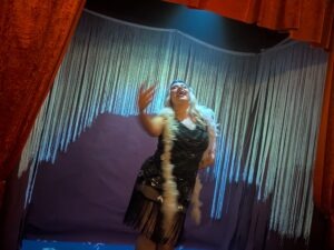 The Howl Review ()